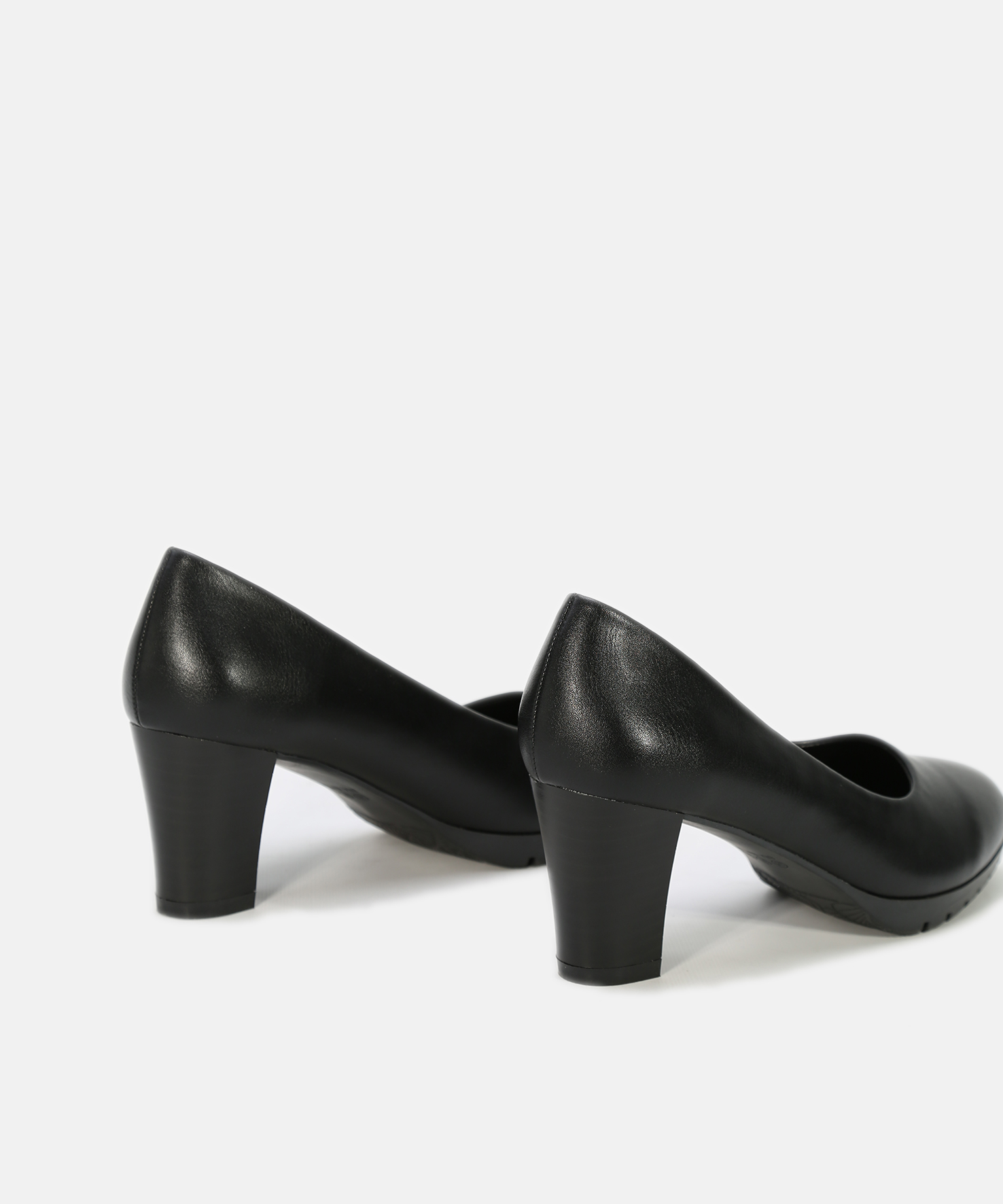 Sapatos salto image number null